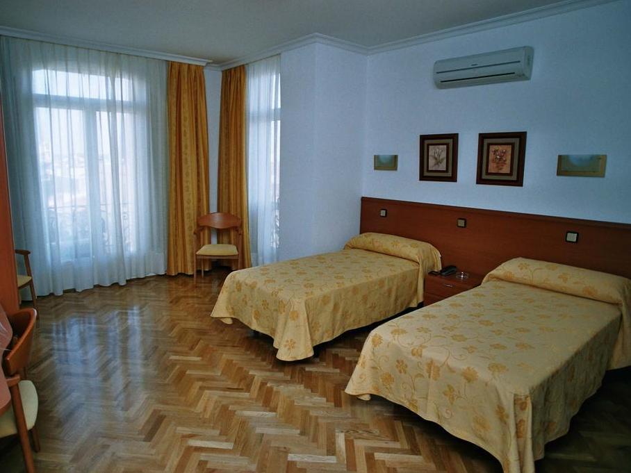 Hostal Jerez Madrid Ngoại thất bức ảnh