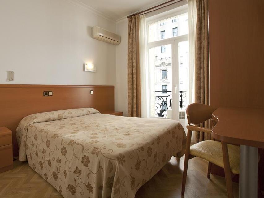 Hostal Jerez Madrid Ngoại thất bức ảnh