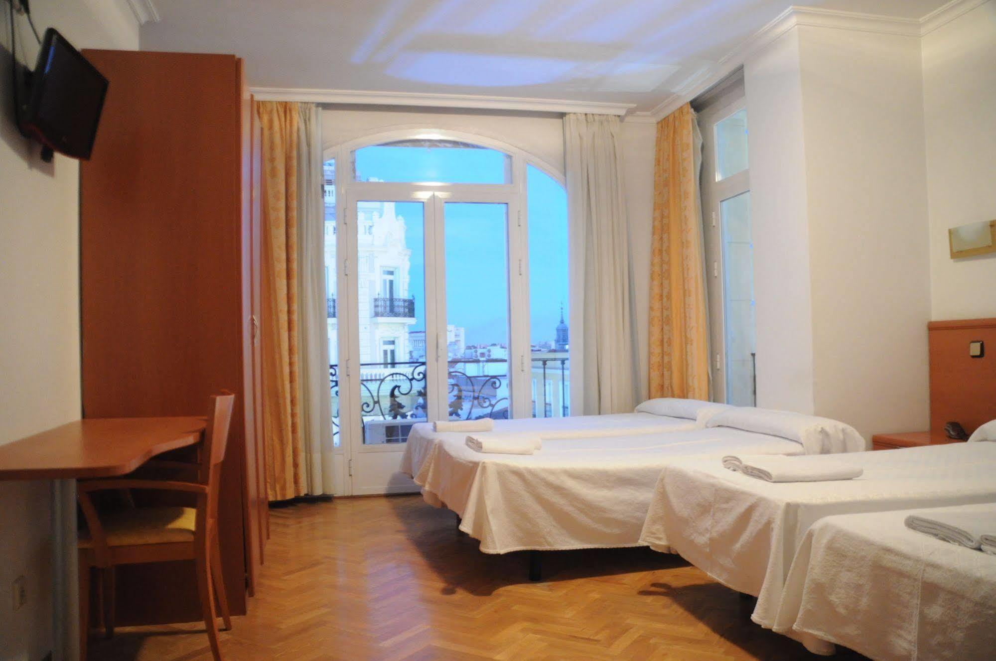 Hostal Jerez Madrid Ngoại thất bức ảnh