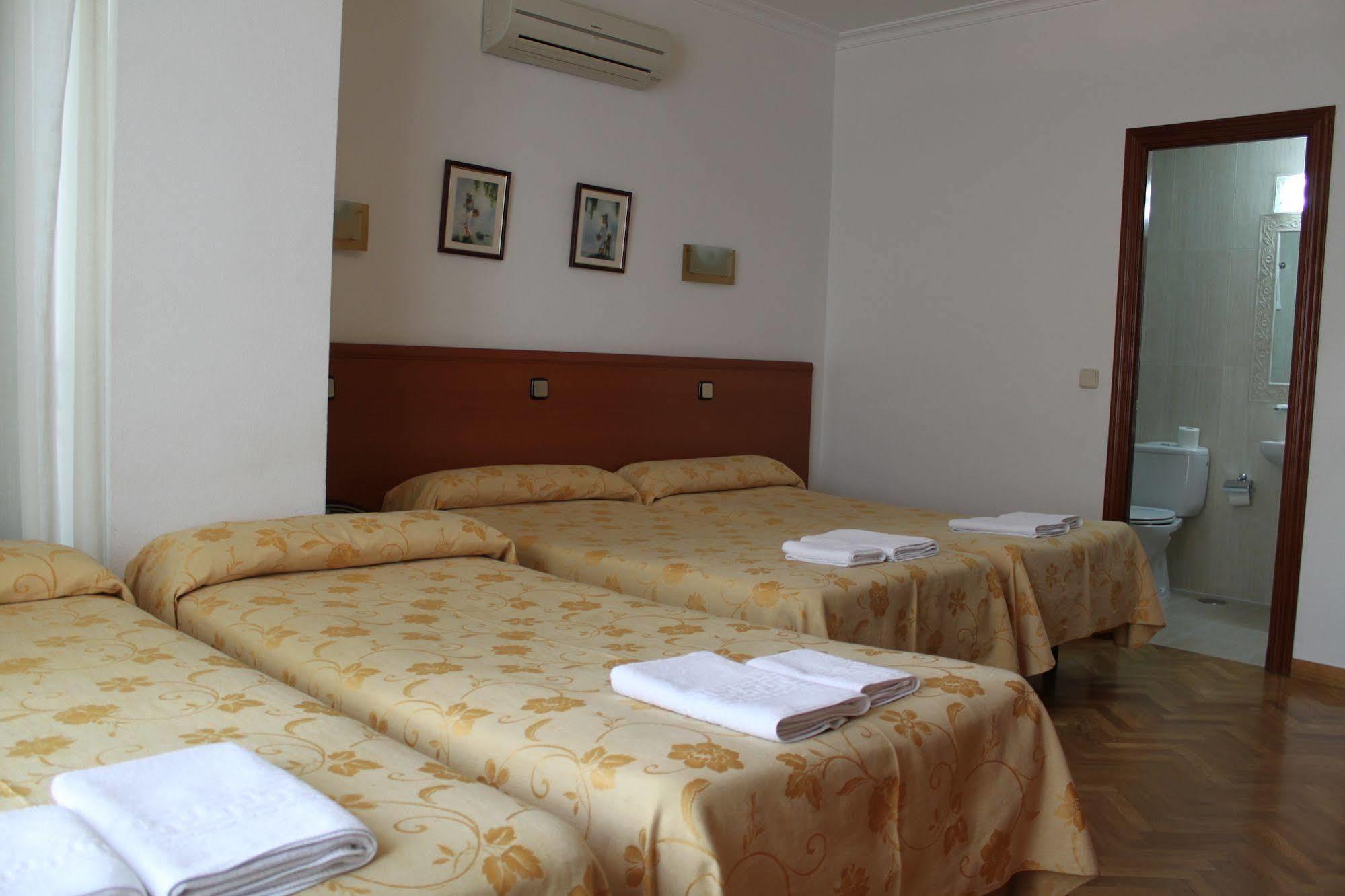 Hostal Jerez Madrid Ngoại thất bức ảnh