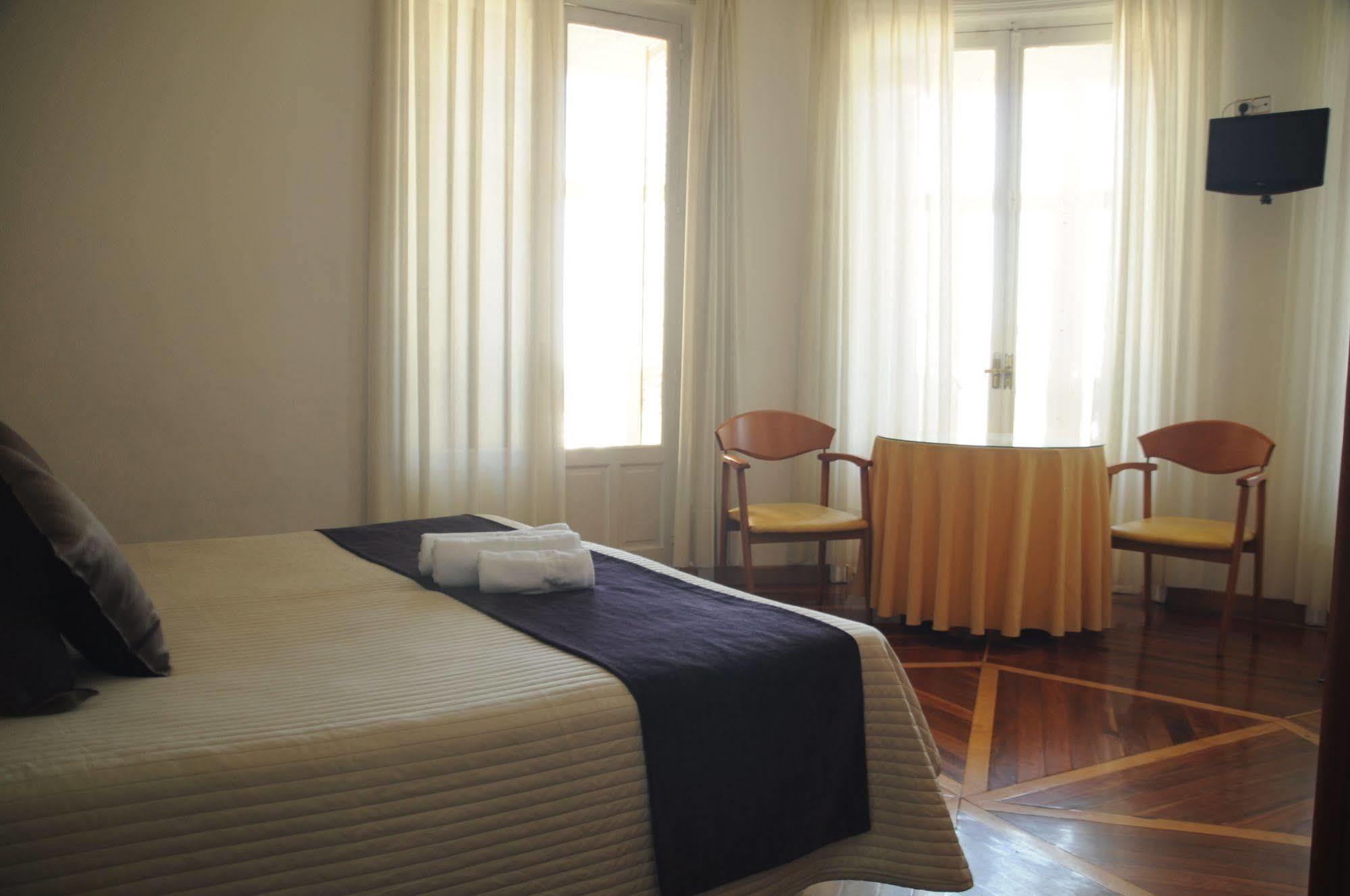 Hostal Jerez Madrid Ngoại thất bức ảnh