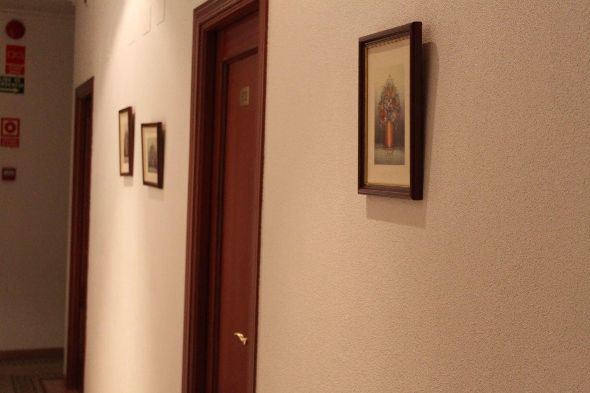 Hostal Jerez Madrid Ngoại thất bức ảnh